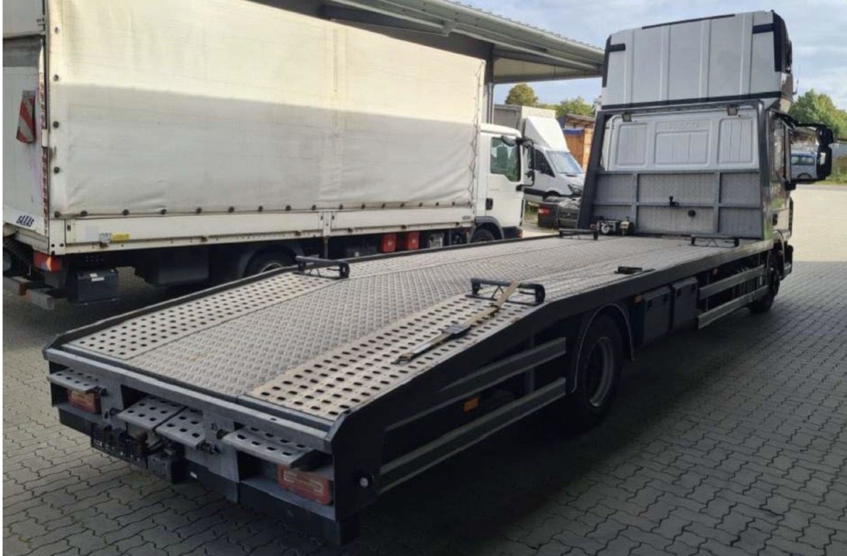 IVECO 80 E 21 EURO CARGO - Camion porte-voitures: photos 4 IVECO 80 E 21 EURO CARGO - Camion porte-voitures: photos 4