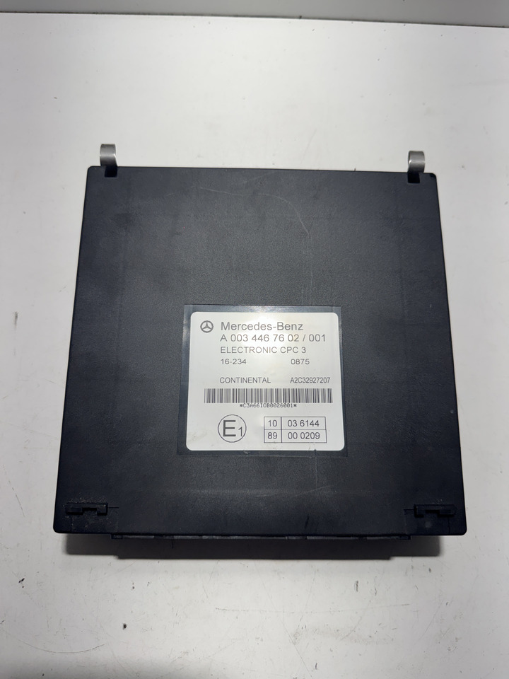 Mercedes Actros MP 4 - Commande de gouvernail: photos 1 Mercedes Actros MP 4 - Commande de gouvernail: photos 1