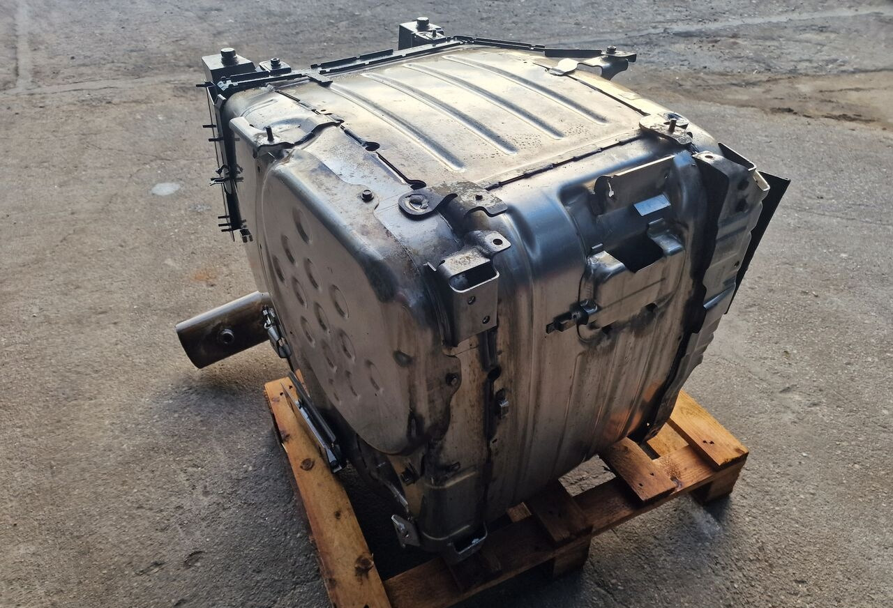 Scania Katalizator DPF R XPI Euro 6 DC13 2164453 2158333 Scania R XPI 410 Euro 6 DC13 2164453 2158333 truck - Silencieux pour Camion: photos 2 Scania Katalizator DPF R XPI Euro 6 DC13 2164453 2158333 Scania R XPI 410 Euro 6 DC13 2164453 2158333 truck - Silencieux pour Camion: photos 2