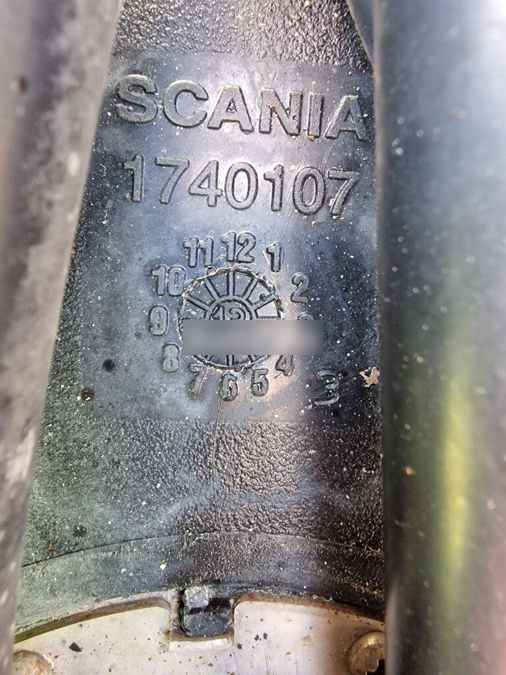 Scania R 1831370 1740107 Scania R 1831370 1740107 truck - AdBlue réservoir pour Camion: photos 5 Scania R 1831370 1740107 Scania R 1831370 1740107 truck - AdBlue réservoir pour Camion: photos 5