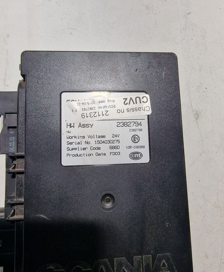 Scania Sterownik Świateł CUV2 R EURO6 2382793 Scania Sterownik Świateł CUV2 Scania R EURO6 2382793 truck - Bloc de gestion pour Camion: photos 3 Scania Sterownik Świateł CUV2 R EURO6 2382793 Scania Sterownik Świateł CUV2 Scania R EURO6 2382793 truck - Bloc de gestion pour Camion: photos 3