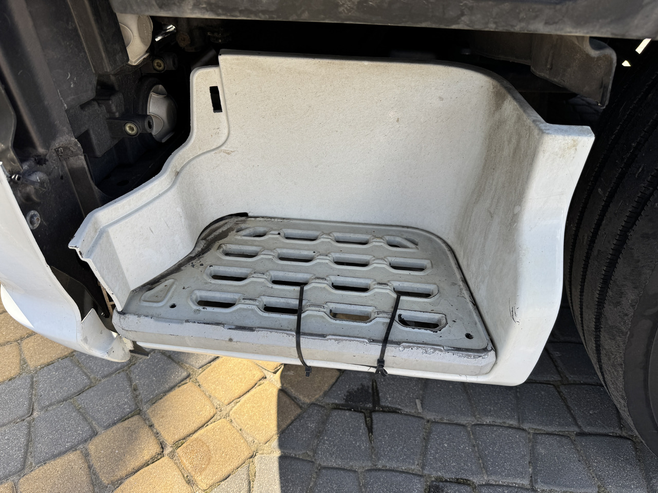Ford F-Max Cargo - Pare-chocs: photos 4 Ford F-Max Cargo - Pare-chocs: photos 4