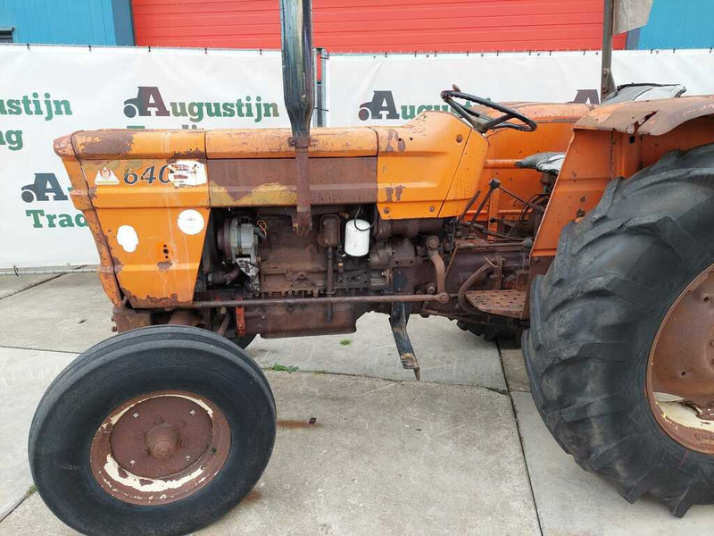 Fiat 640/8 - Tracteur agricole: photos 3 Fiat 640/8 - Tracteur agricole: photos 3