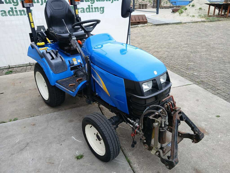 New Holland TC 21D - Micro tracteur: photos 5 New Holland TC 21D - Micro tracteur: photos 5