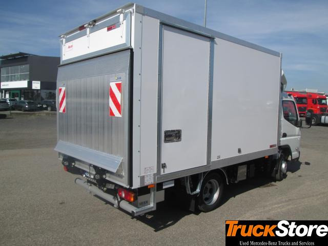 FUSO Canter 3C15 - Fourgon grand volume: photos 3 FUSO Canter 3C15 - Fourgon grand volume: photos 3