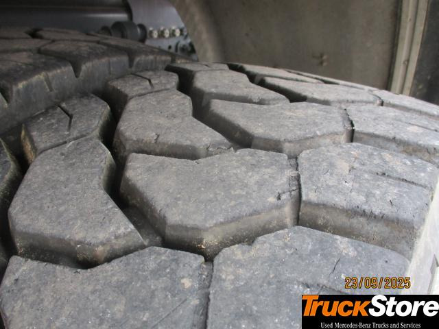 Mercedes-Benz Arocs 3351 K - Camion benne: photos 5 Mercedes-Benz Arocs 3351 K - Camion benne: photos 5