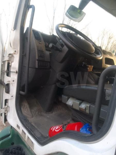 Renault Midlum 270 - Camion fourgon: photos 4 Renault Midlum 270 - Camion fourgon: photos 4
