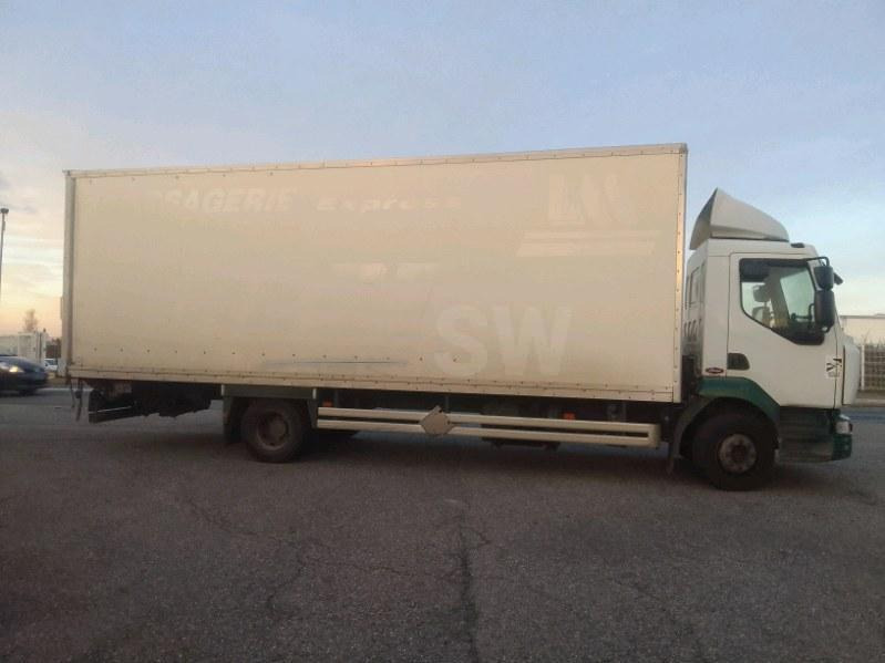 Renault Midlum 270 - Camion fourgon: photos 3 Renault Midlum 270 - Camion fourgon: photos 3