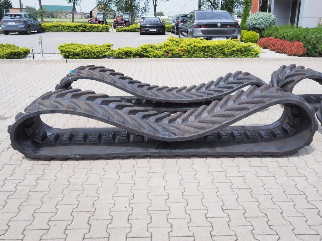Case IH Quadrtac, Rubber belt / track, 762 mm, 30" - Chenille pour Machine agricole: photos 2 Case IH Quadrtac, Rubber belt / track, 762 mm, 30" - Chenille pour Machine agricole: photos 2