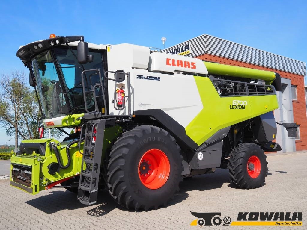 Claas Lexion 6700 + V770 - Moissonneuse-batteuse: photos 1 Claas Lexion 6700 + V770 - Moissonneuse-batteuse: photos 1