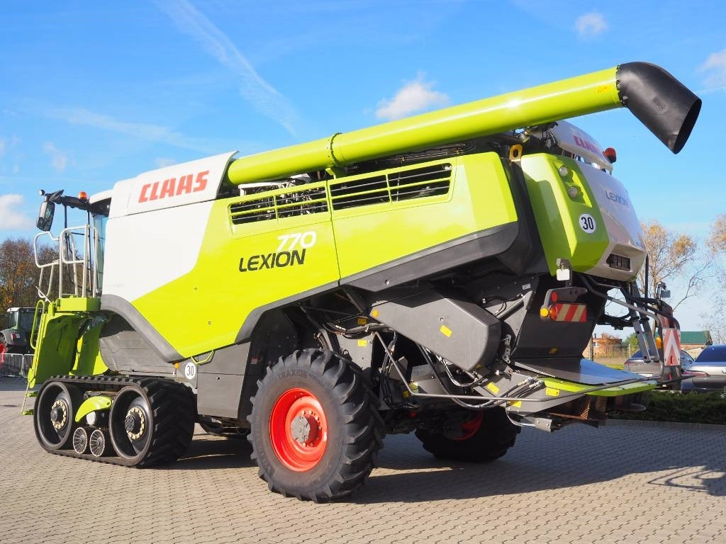 Claas Lexion 770TT 4x4 + V1200 - Moissonneuse-batteuse: photos 2 Claas Lexion 770TT 4x4 + V1200 - Moissonneuse-batteuse: photos 2