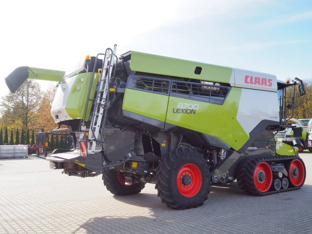 Claas Lexion 8700TT + V1080 2-stage threshing drum drive - Moissonneuse-batteuse: photos 3 Claas Lexion 8700TT + V1080 2-stage threshing drum drive - Moissonneuse-batteuse: photos 3