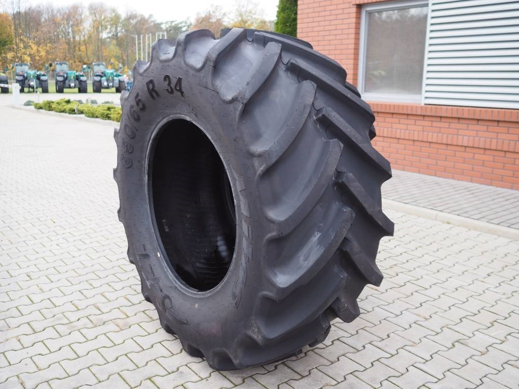 Mitas SFT 650/65 R34 - Pneu pour Machine agricole: photos 3 Mitas SFT 650/65 R34 - Pneu pour Machine agricole: photos 3