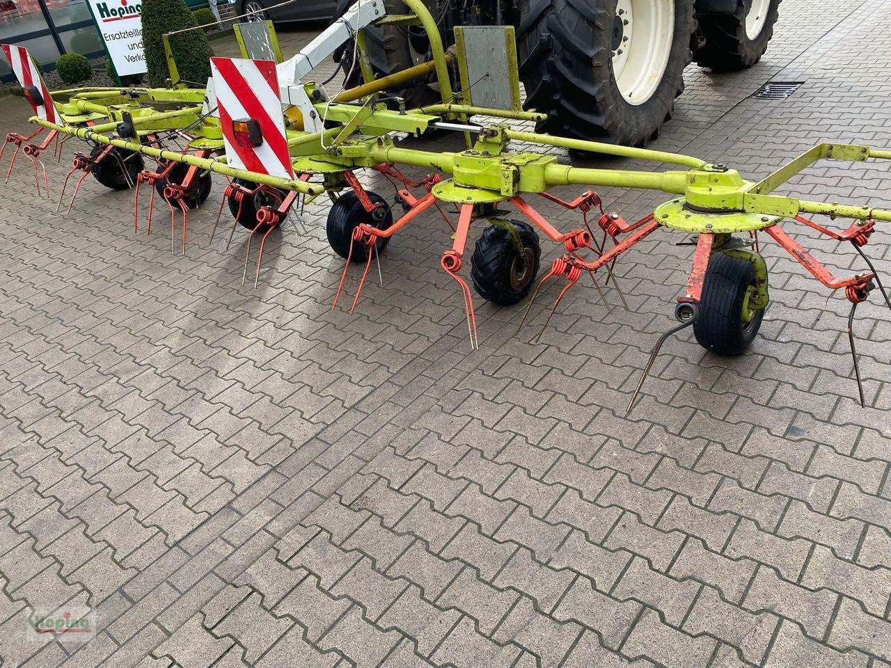 Faneuse CLAAS 640H: photos 6