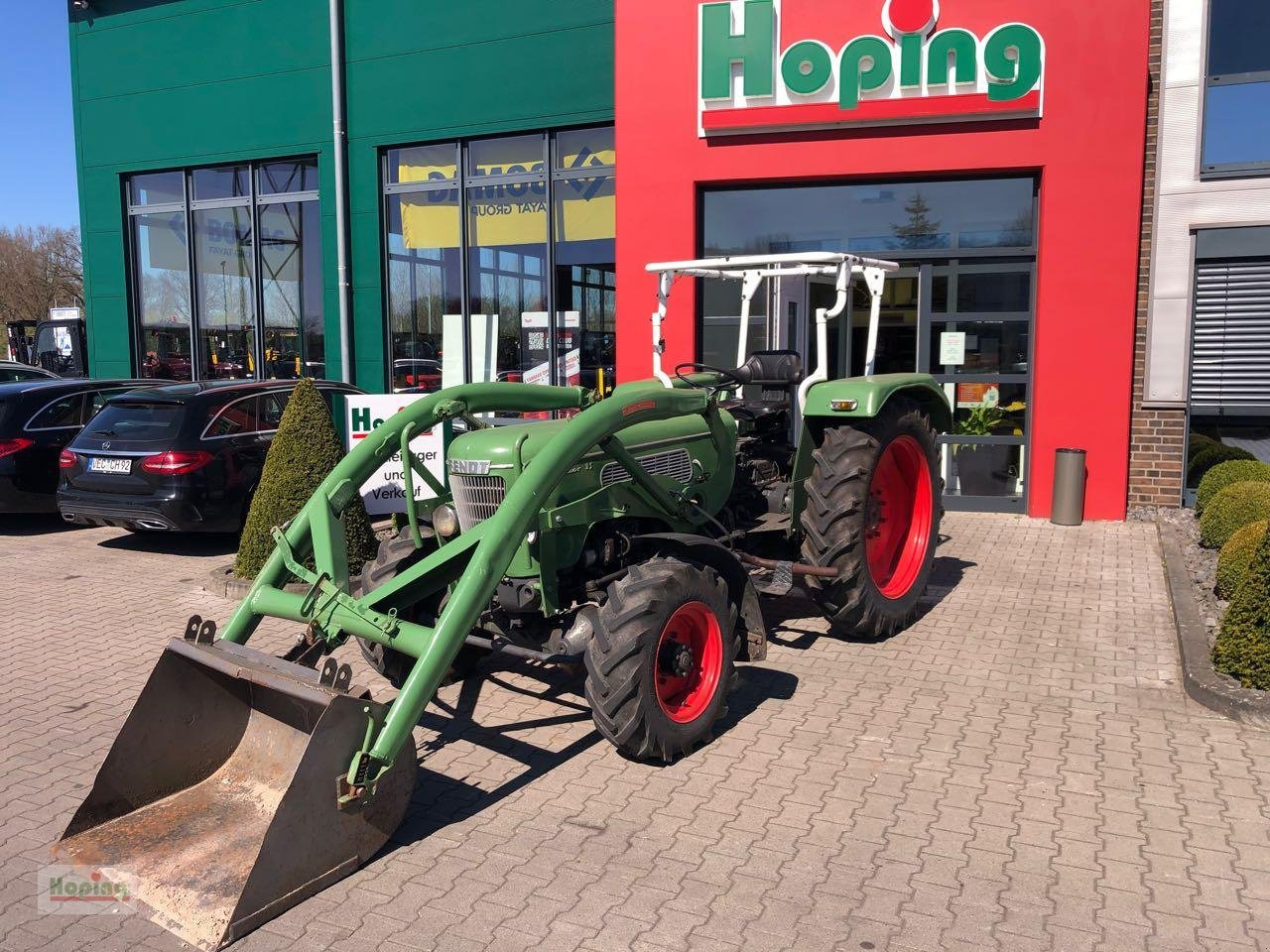 Fendt Farmer 3s - Tracteur agricole: photos 1 Fendt Farmer 3s - Tracteur agricole: photos 1
