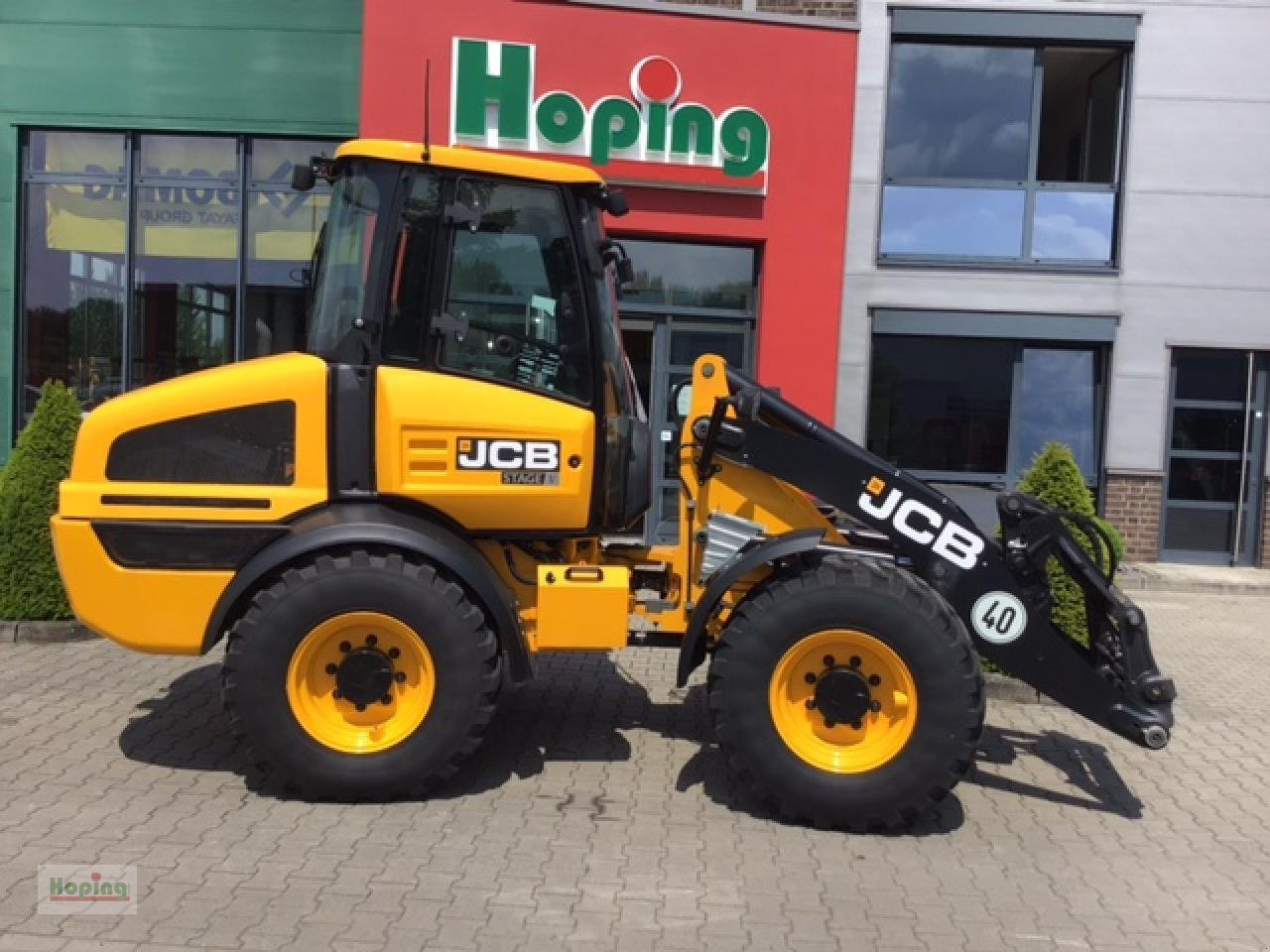 JCB 409 (40 km/h) - Chargeuse sur pneus: photos 1 JCB 409 (40 km/h) - Chargeuse sur pneus: photos 1
