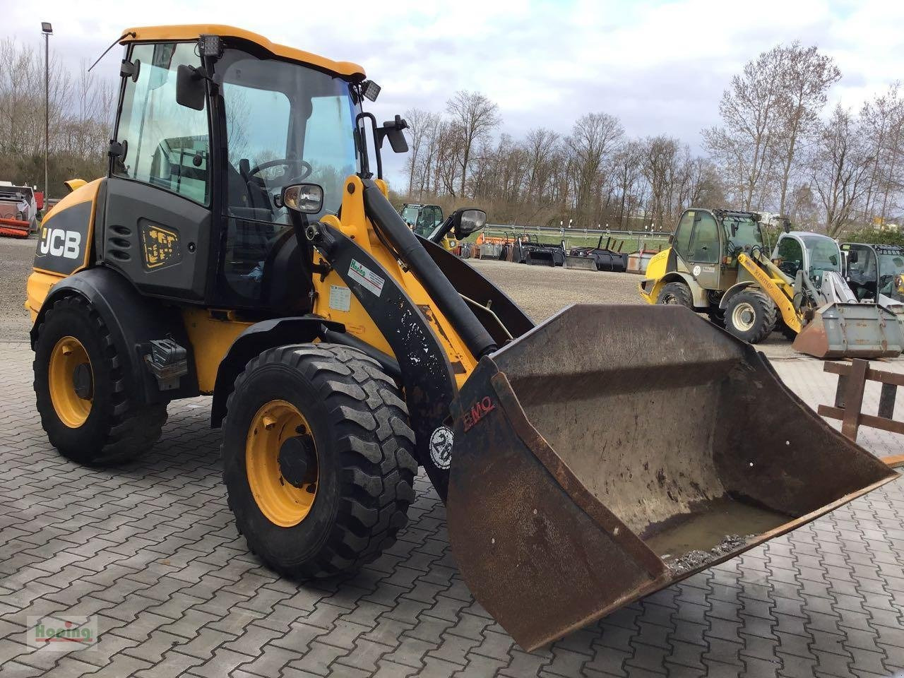JCB 409 - Chargeuse sur pneus: photos 3 JCB 409 - Chargeuse sur pneus: photos 3