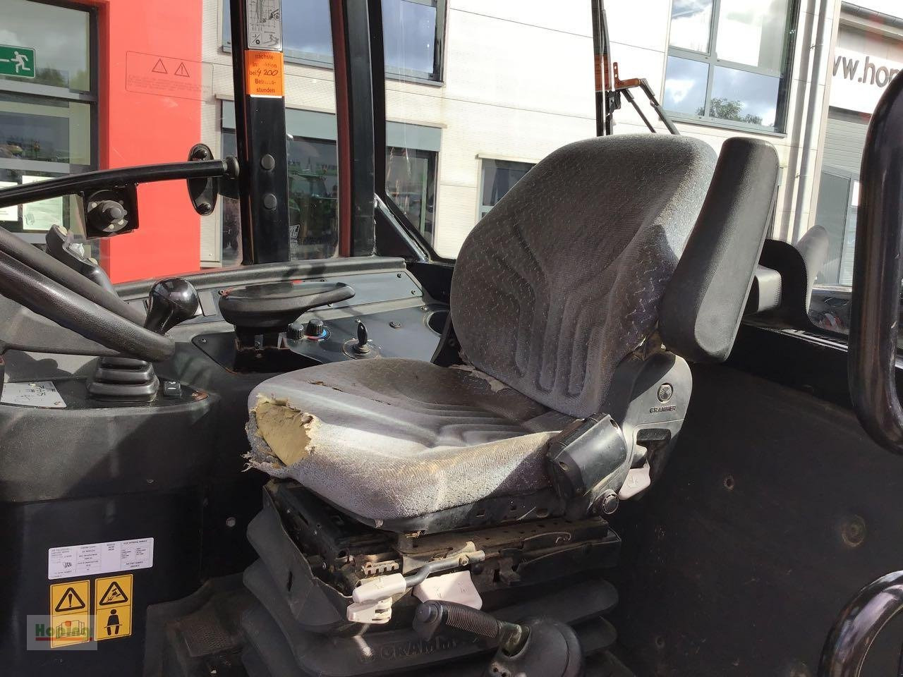 Chargeuse sur pneus JCB TM220: photos 8 Chargeuse sur pneus JCB TM220: photos 8