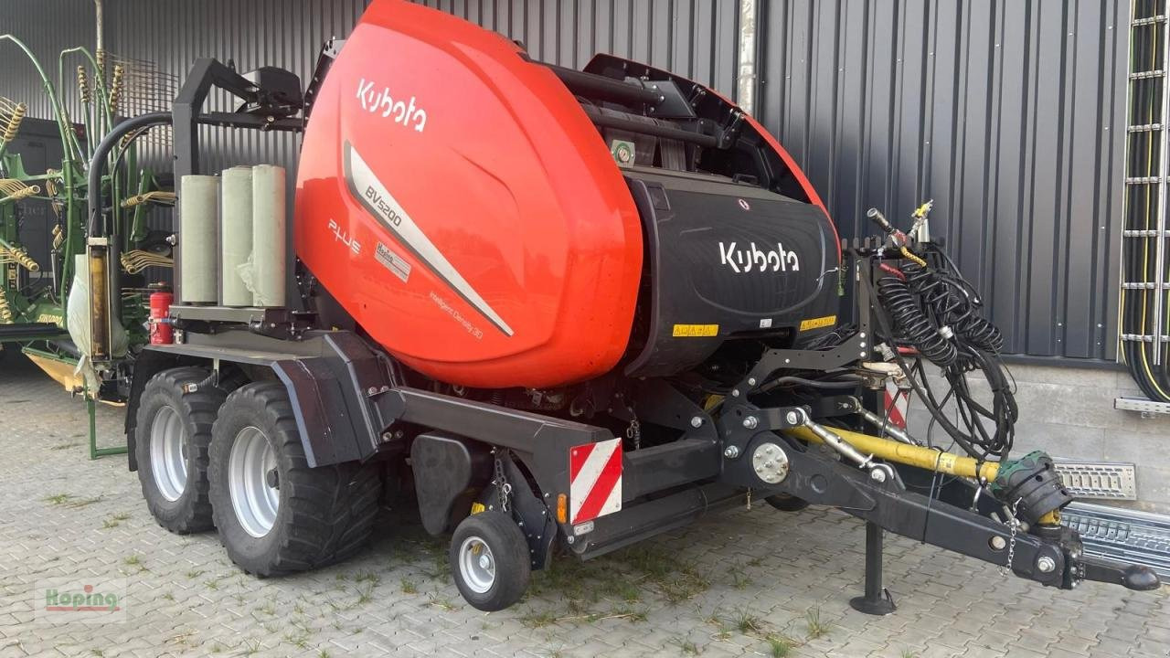 Kubota BV 5200 Plus - Presse à balles rondes: photos 1 Kubota BV 5200 Plus - Presse à balles rondes: photos 1