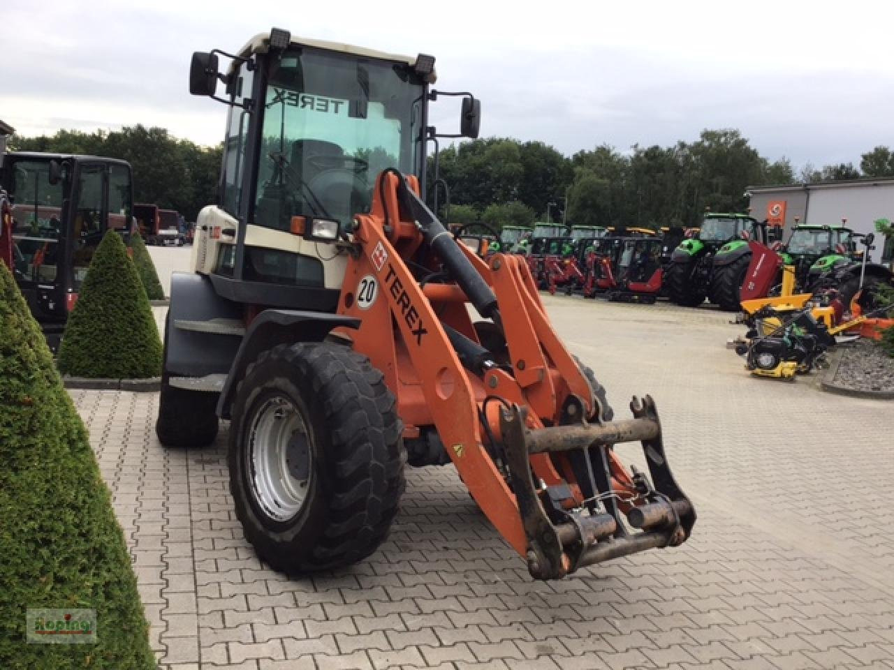 Terex TL100 - Chargeuse sur pneus: photos 4 Terex TL100 - Chargeuse sur pneus: photos 4