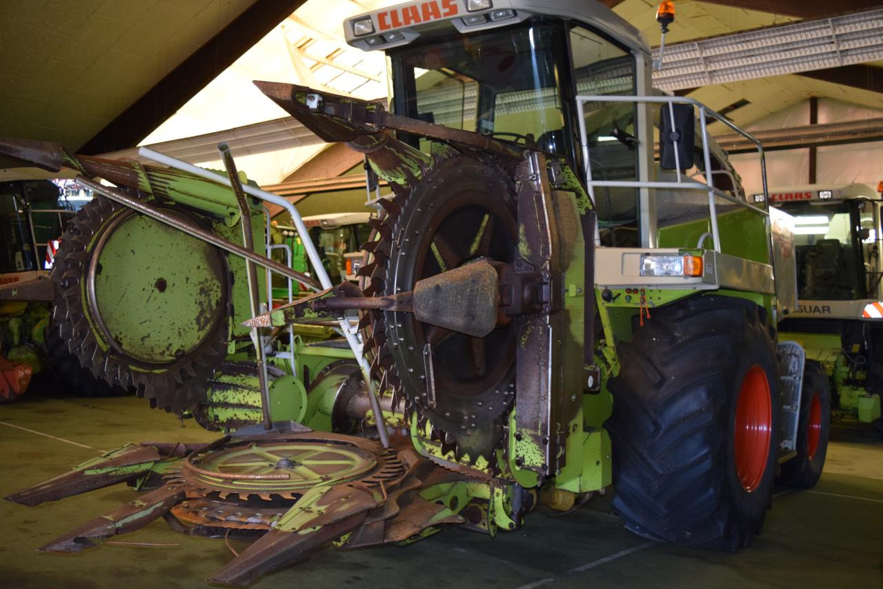 CLAAS Jaguar 820 - Ensileuse: photos 4 CLAAS Jaguar 820 - Ensileuse: photos 4