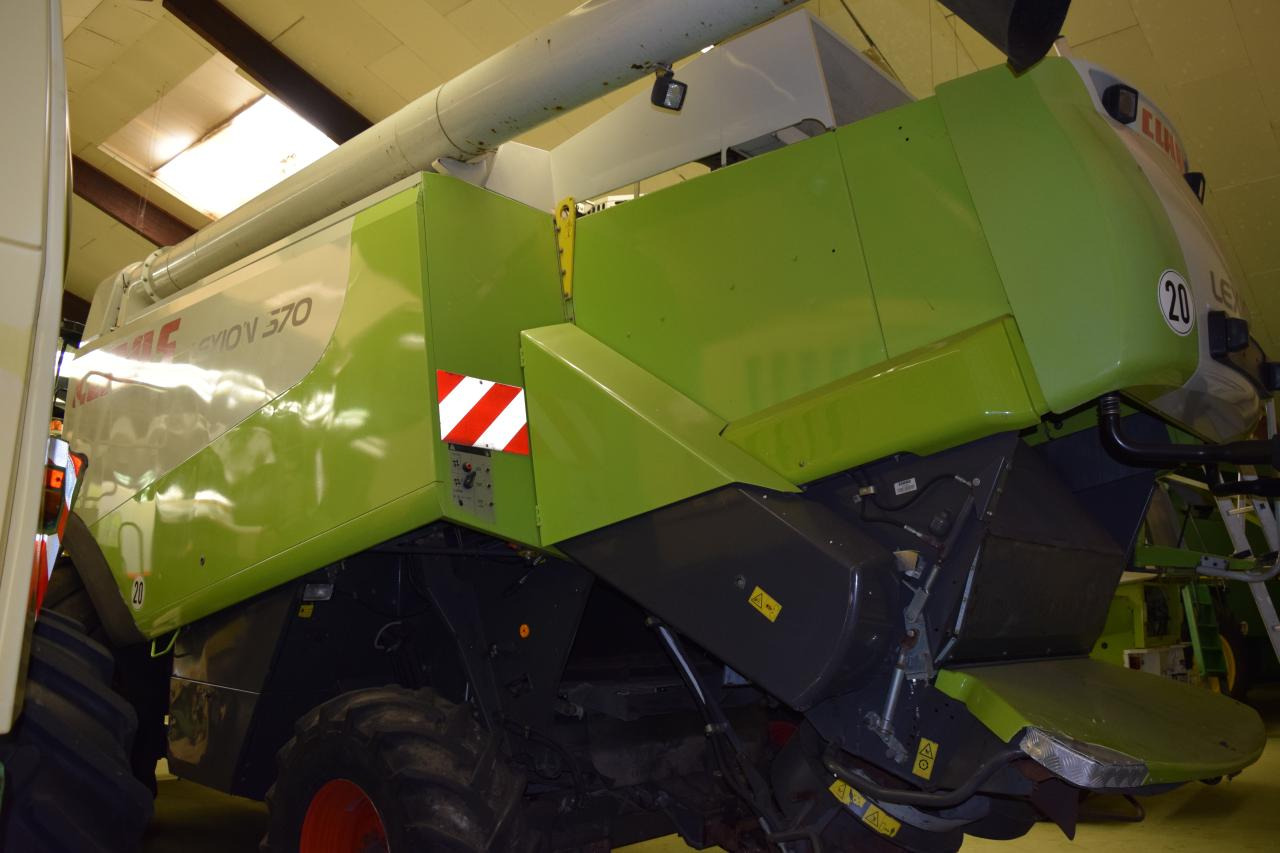 CLAAS Lexion 570 *3-D* *4x4* - Moissonneuse-batteuse: photos 3 CLAAS Lexion 570 *3-D* *4x4* - Moissonneuse-batteuse: photos 3
