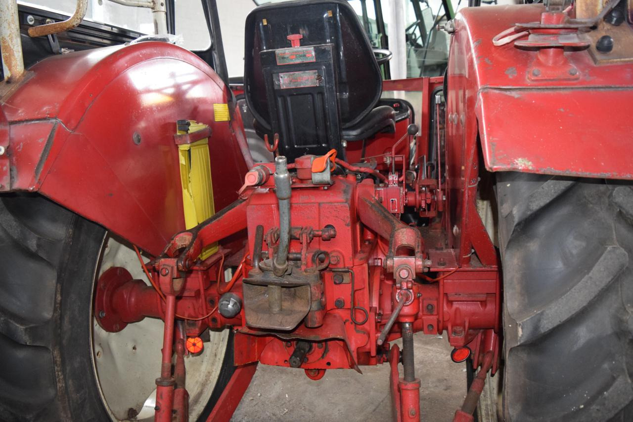 Case-IH 633 - Tracteur agricole: photos 5 Case-IH 633 - Tracteur agricole: photos 5