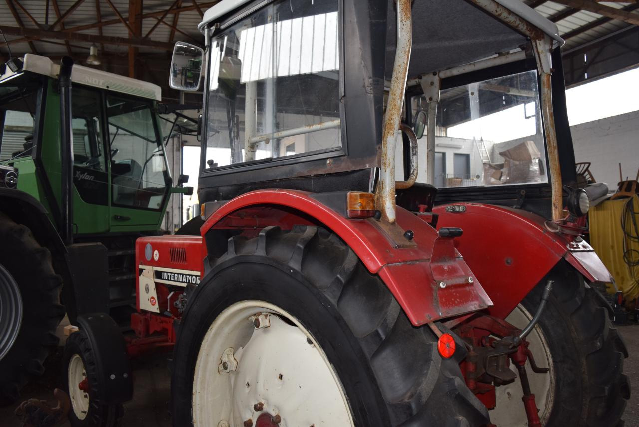 Case-IH 633 - Tracteur agricole: photos 4 Case-IH 633 - Tracteur agricole: photos 4