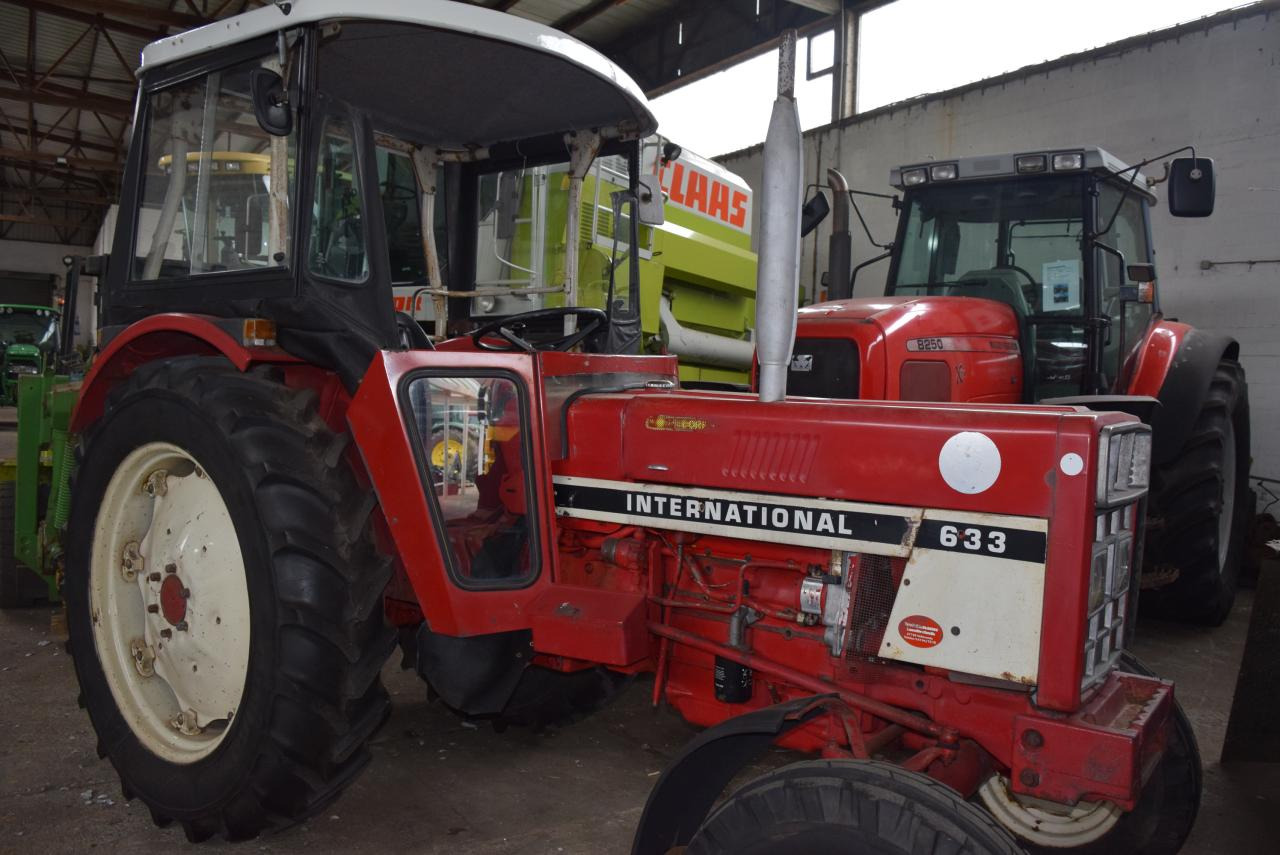 Case-IH 733 - Tracteur agricole: photos 2 Case-IH 733 - Tracteur agricole: photos 2