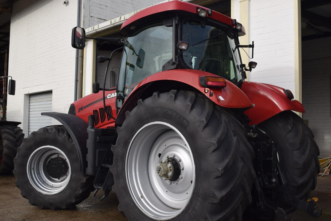 Case-IH Puma 210 - Tracteur agricole: photos 5 Case-IH Puma 210 - Tracteur agricole: photos 5
