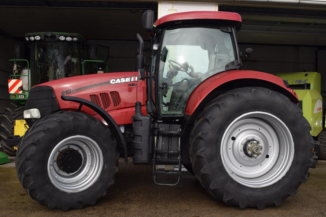 Case-IH Puma 210 - Tracteur agricole: photos 3 Case-IH Puma 210 - Tracteur agricole: photos 3