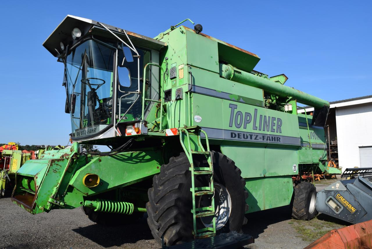 Deutz-Fahr 4090 HTS TopL. - Moissonneuse-batteuse: photos 2 Deutz-Fahr 4090 HTS TopL. - Moissonneuse-batteuse: photos 2