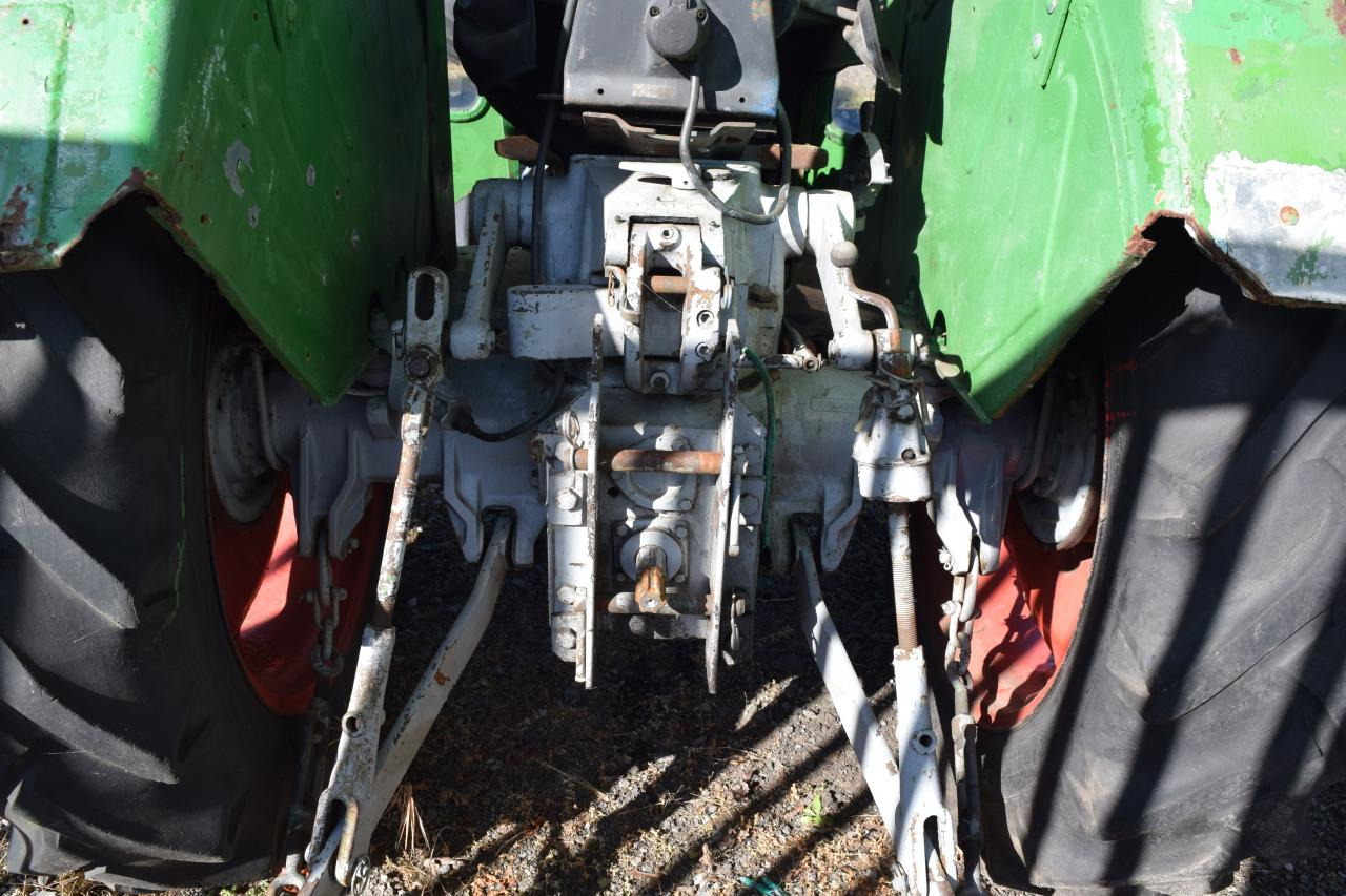Deutz-Fahr D4006 - Tracteur agricole: photos 5 Deutz-Fahr D4006 - Tracteur agricole: photos 5