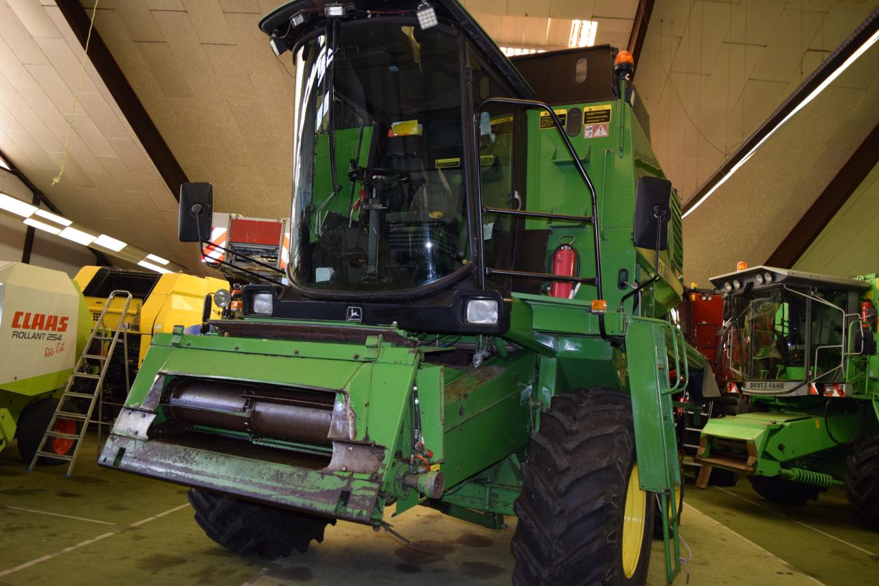 John Deere 1177 - Moissonneuse-batteuse: photos 4 John Deere 1177 - Moissonneuse-batteuse: photos 4