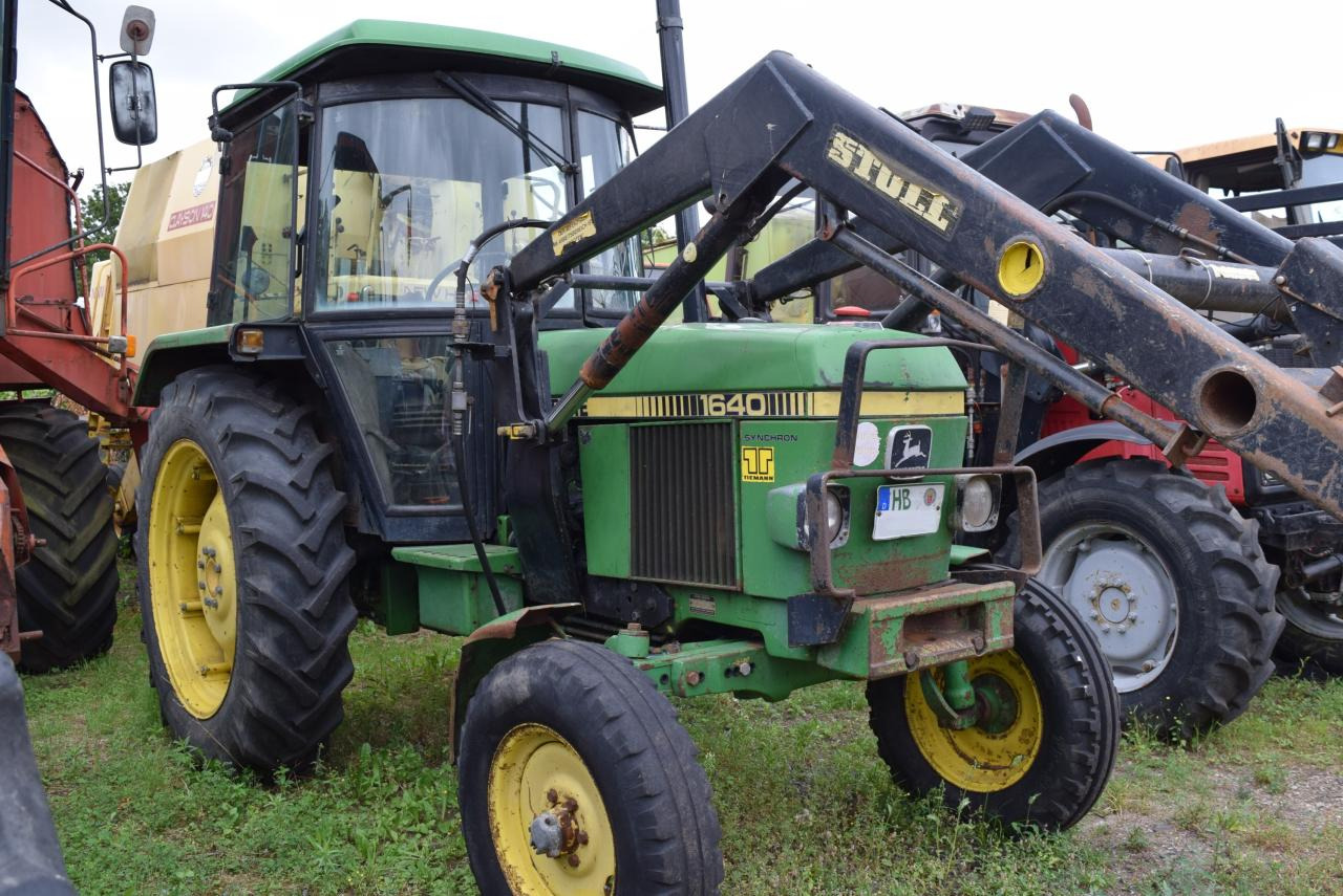 John Deere 1640 - Tracteur agricole: photos 1 John Deere 1640 - Tracteur agricole: photos 1