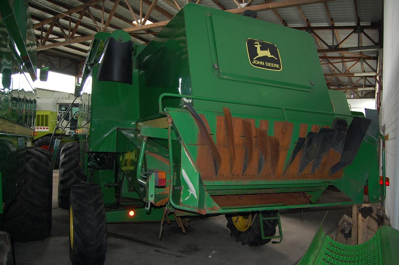 John Deere 2066 - Moissonneuse-batteuse: photos 4 John Deere 2066 - Moissonneuse-batteuse: photos 4