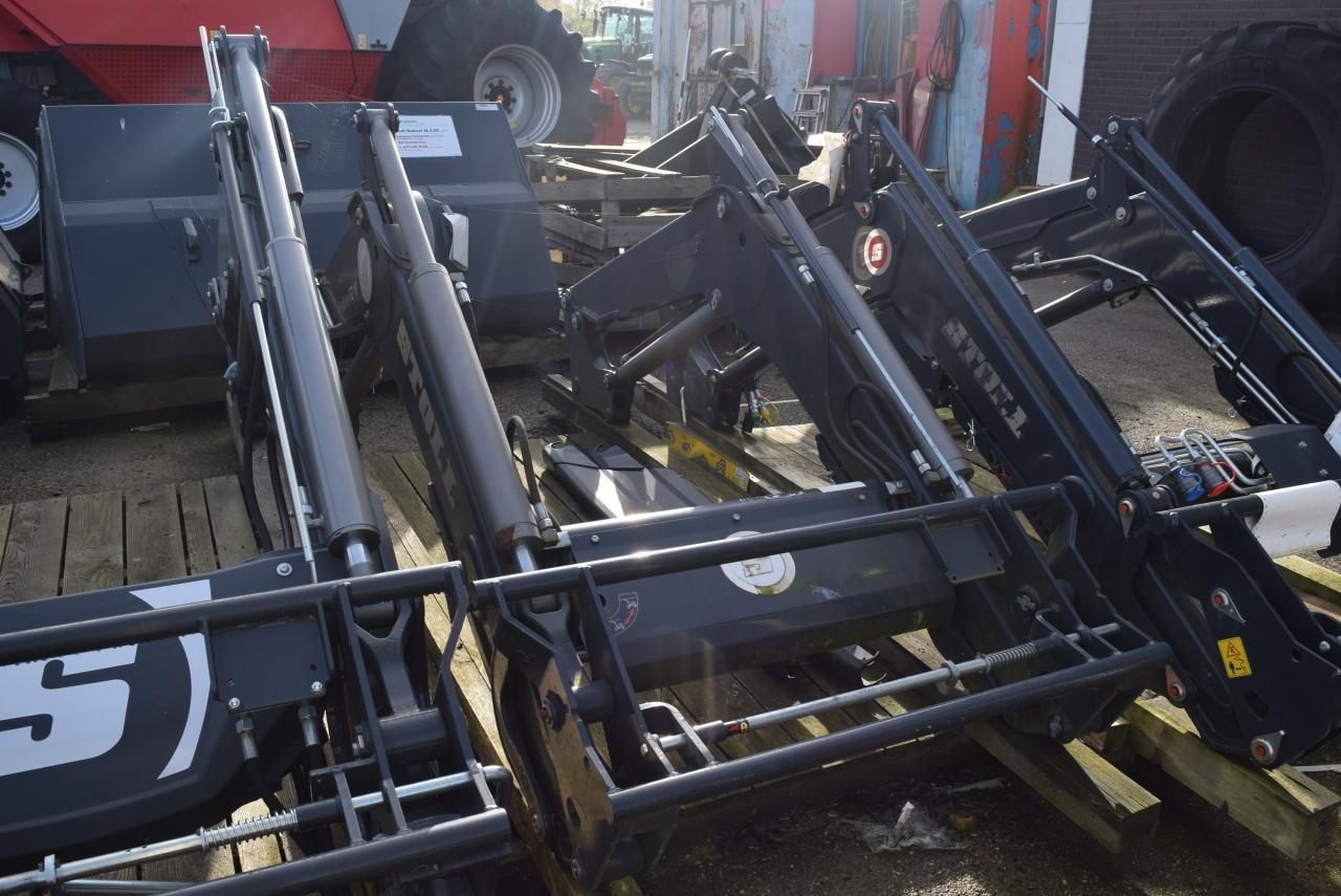 Stoll ProfiLine FZ 10 - Chargeur frontal pour tracteur: photos 2 Stoll ProfiLine FZ 10 - Chargeur frontal pour tracteur: photos 2