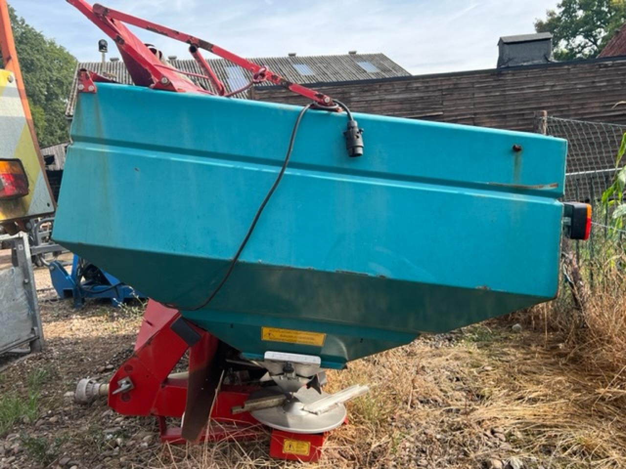 Sulky Burel DPX 2004 - Distributeur d'engrais: photos 2 Sulky Burel DPX 2004 - Distributeur d'engrais: photos 2