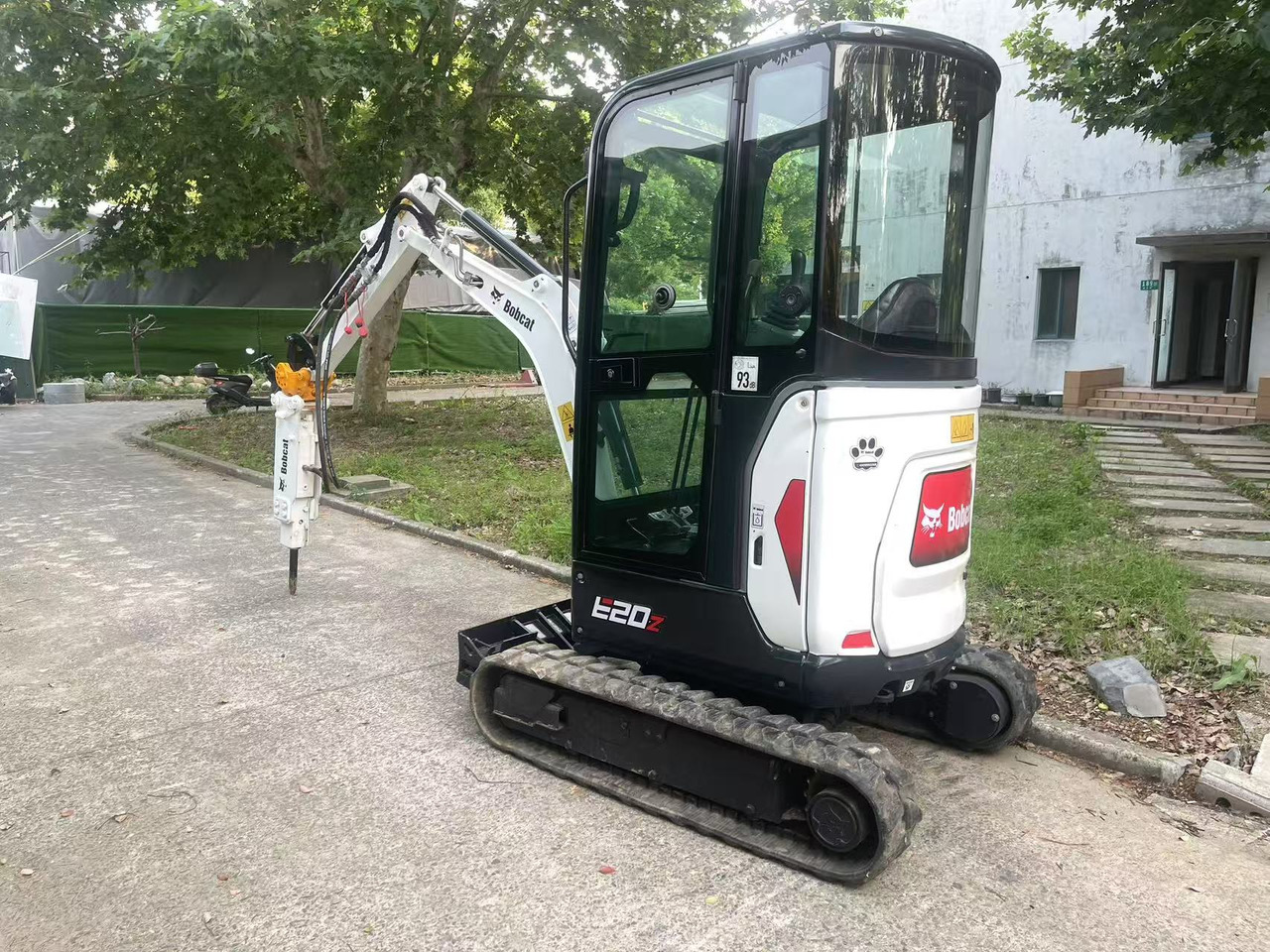 BOBCAT E20Z - Mini pelle: photos 3 BOBCAT E20Z - Mini pelle: photos 3