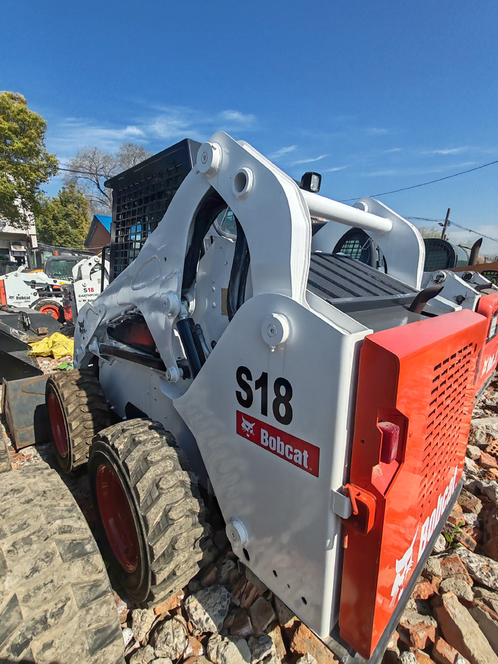 BOBCAT S18 - Mini chargeuse: photos 4 BOBCAT S18 - Mini chargeuse: photos 4