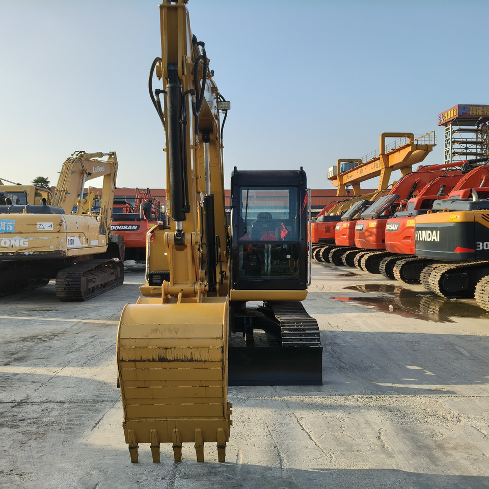 Mini pelle CATERPILLAR 308E2: photos 9 Mini pelle CATERPILLAR 308E2: photos 9