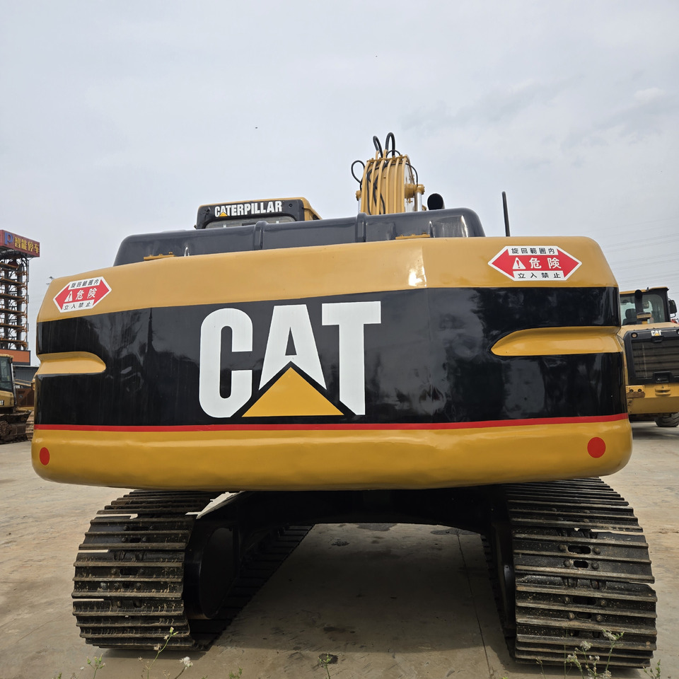CATERPILLAR 320BL - Pelle sur chenille: photos 4 CATERPILLAR 320BL - Pelle sur chenille: photos 4