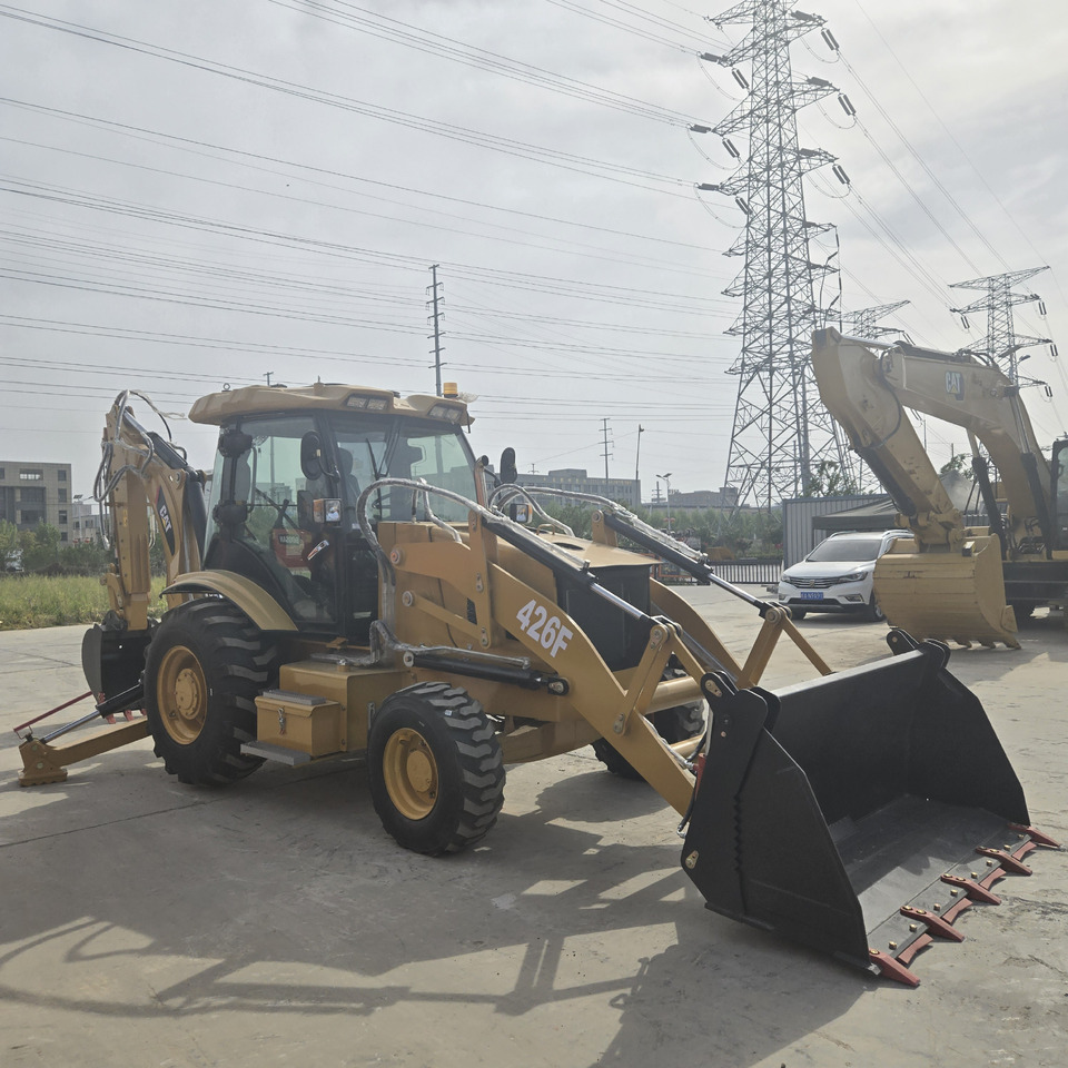 CATERPILLAR 426F - Tractopelle: photos 4 CATERPILLAR 426F - Tractopelle: photos 4