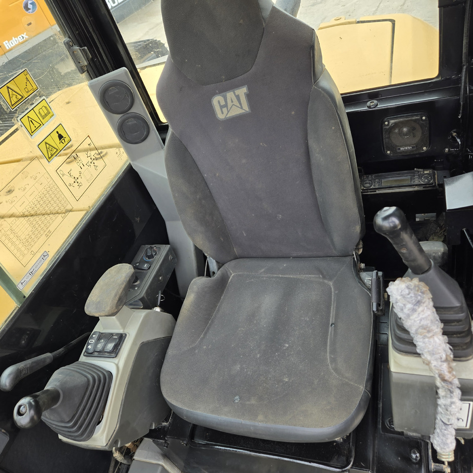 Caterpillar 305.5E2 - Mini pelle: photos 3 Caterpillar 305.5E2 - Mini pelle: photos 3