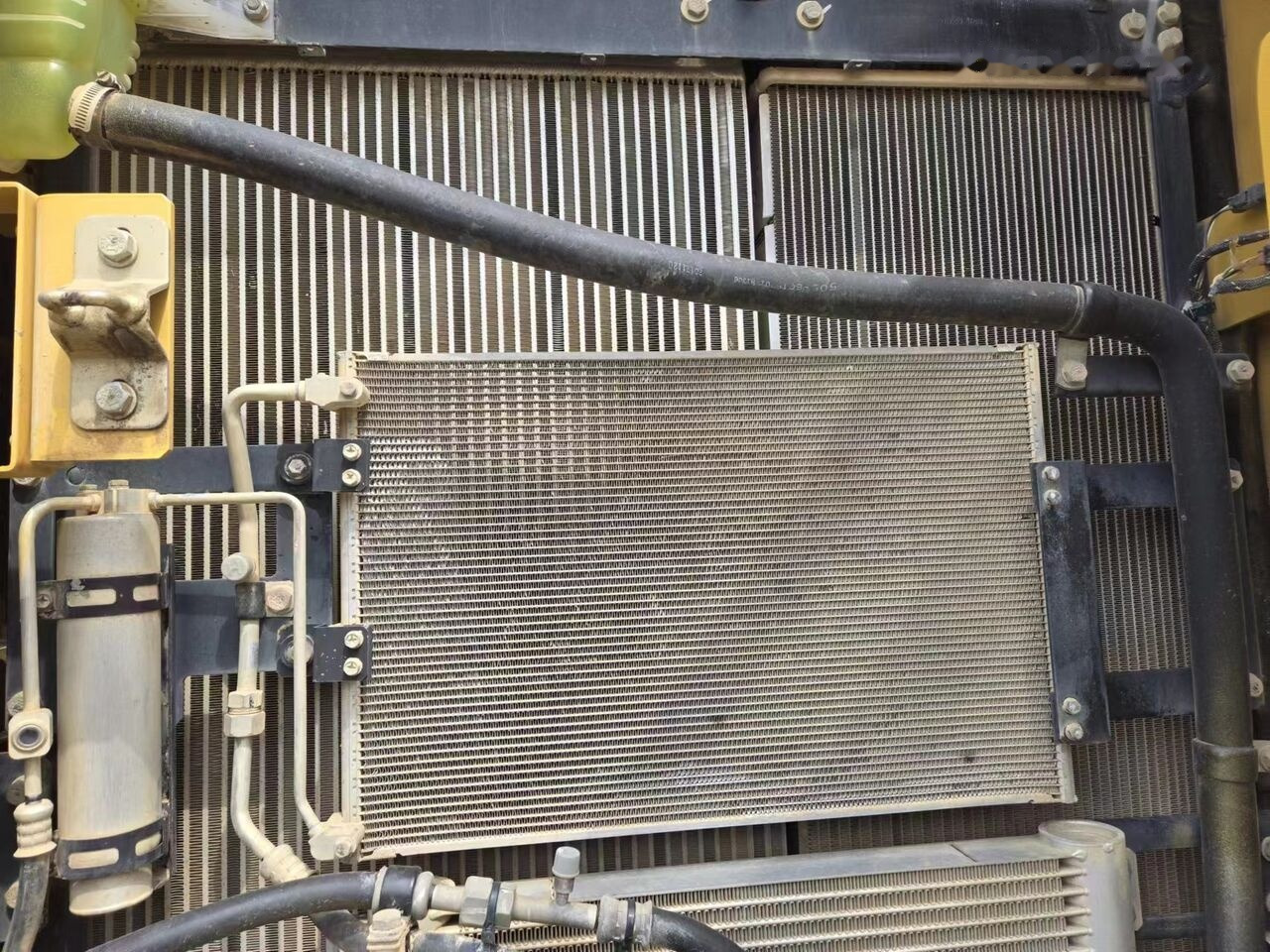 Caterpillar 320GC - Pelle sur chenille: photos 2 Caterpillar 320GC - Pelle sur chenille: photos 2