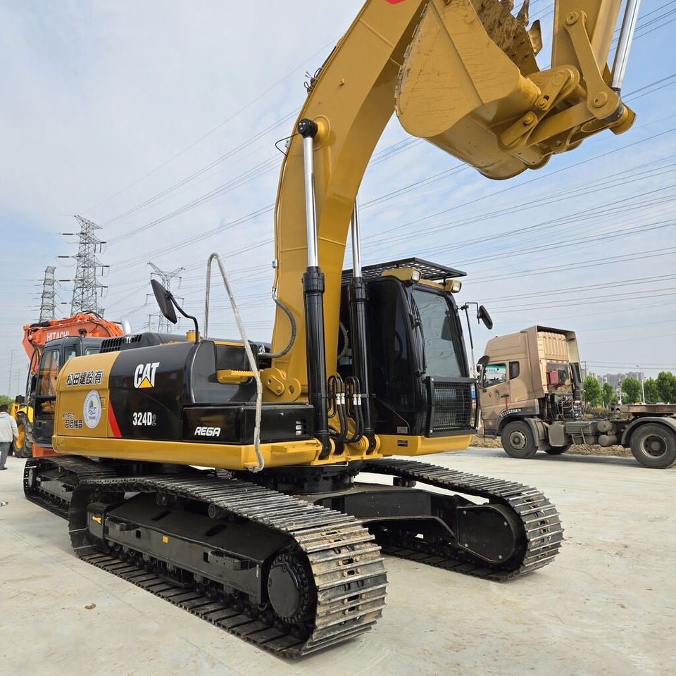 Pelle sur chenille Caterpillar 324D2: photos 6