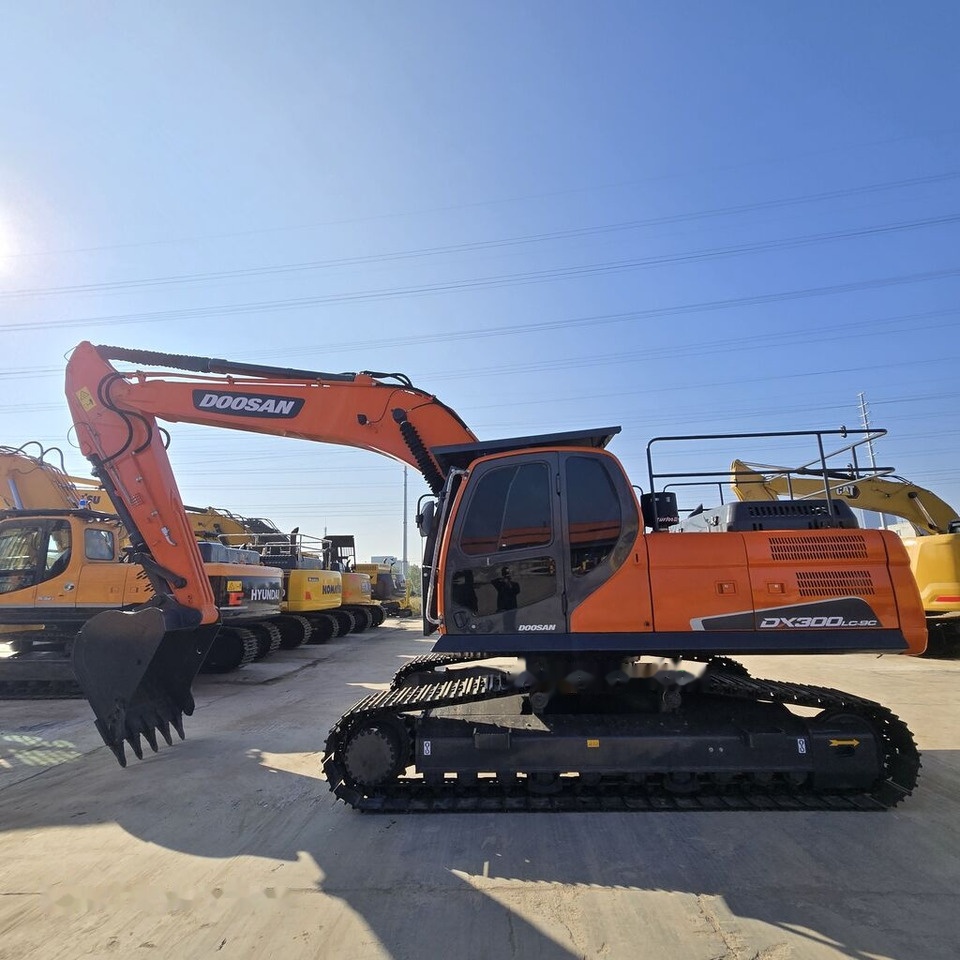 Doosan DX300 - Pelle sur chenille: photos 4 Doosan DX300 - Pelle sur chenille: photos 4