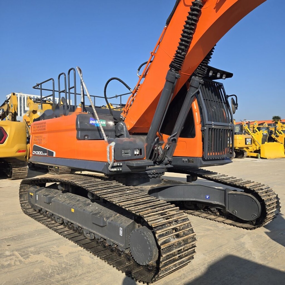 Doosan DX300 - Pelle sur chenille: photos 3 Doosan DX300 - Pelle sur chenille: photos 3