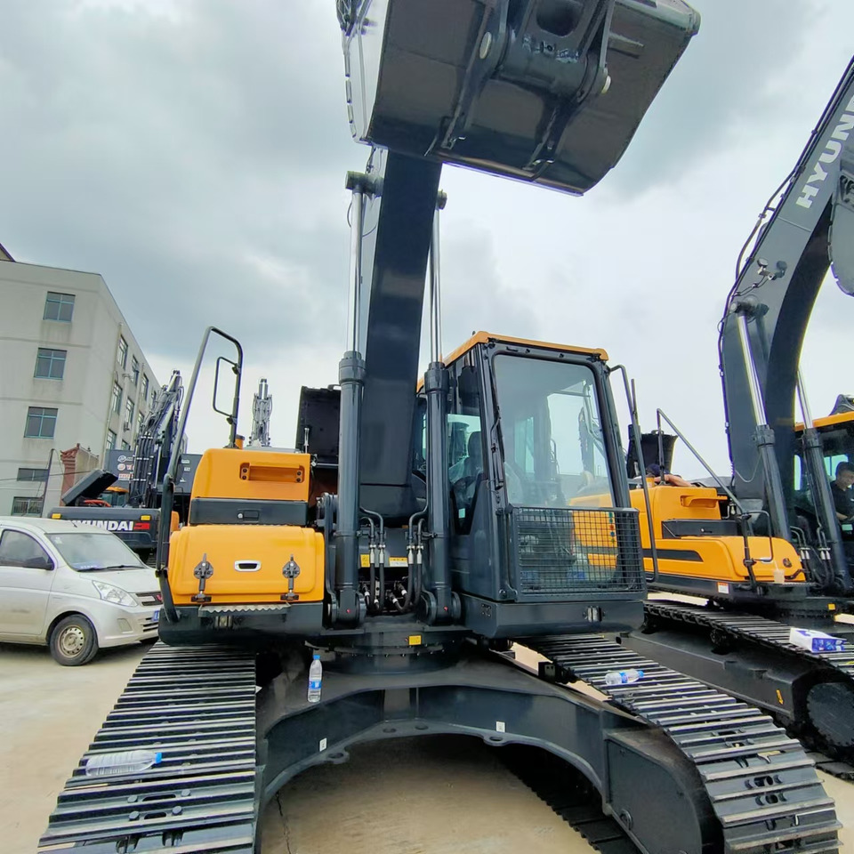 Pelle sur chenille neuf HYUNDAI HX220L: photos 6