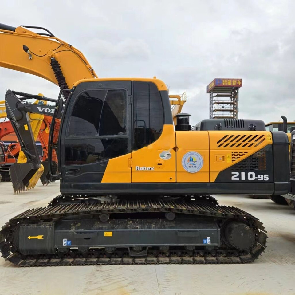 Hyundai R210-9S - Pelle sur chenille: photos 2 Hyundai R210-9S - Pelle sur chenille: photos 2